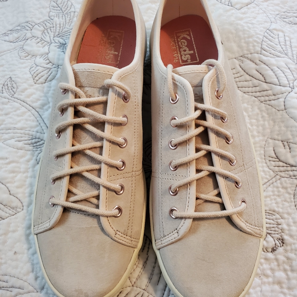 Kids Kickstart Light Pink Suede Lace Up Sneaker